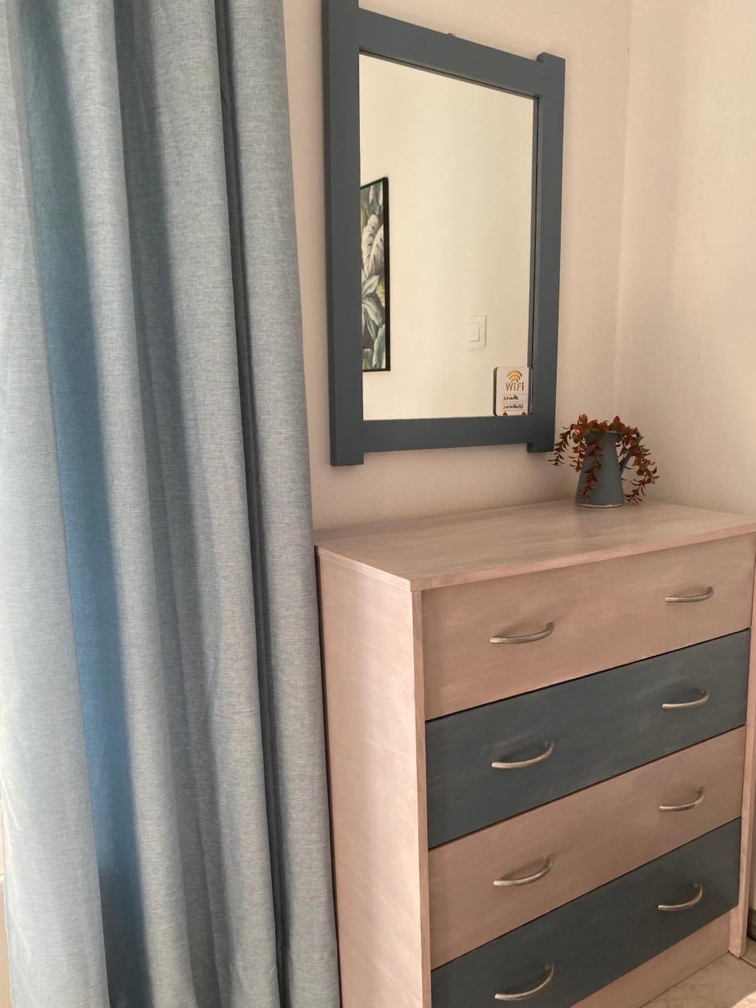 Navy Apartment With Mountain View &Private Parking Vátos 外观 照片