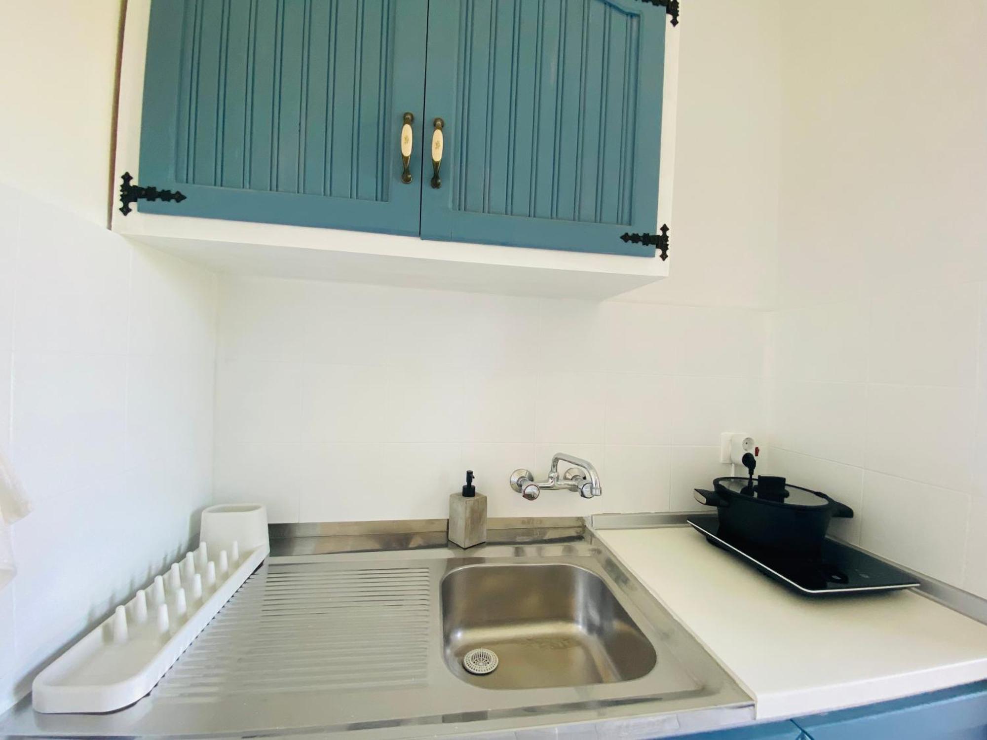 Navy Apartment With Mountain View &Private Parking Vátos 外观 照片