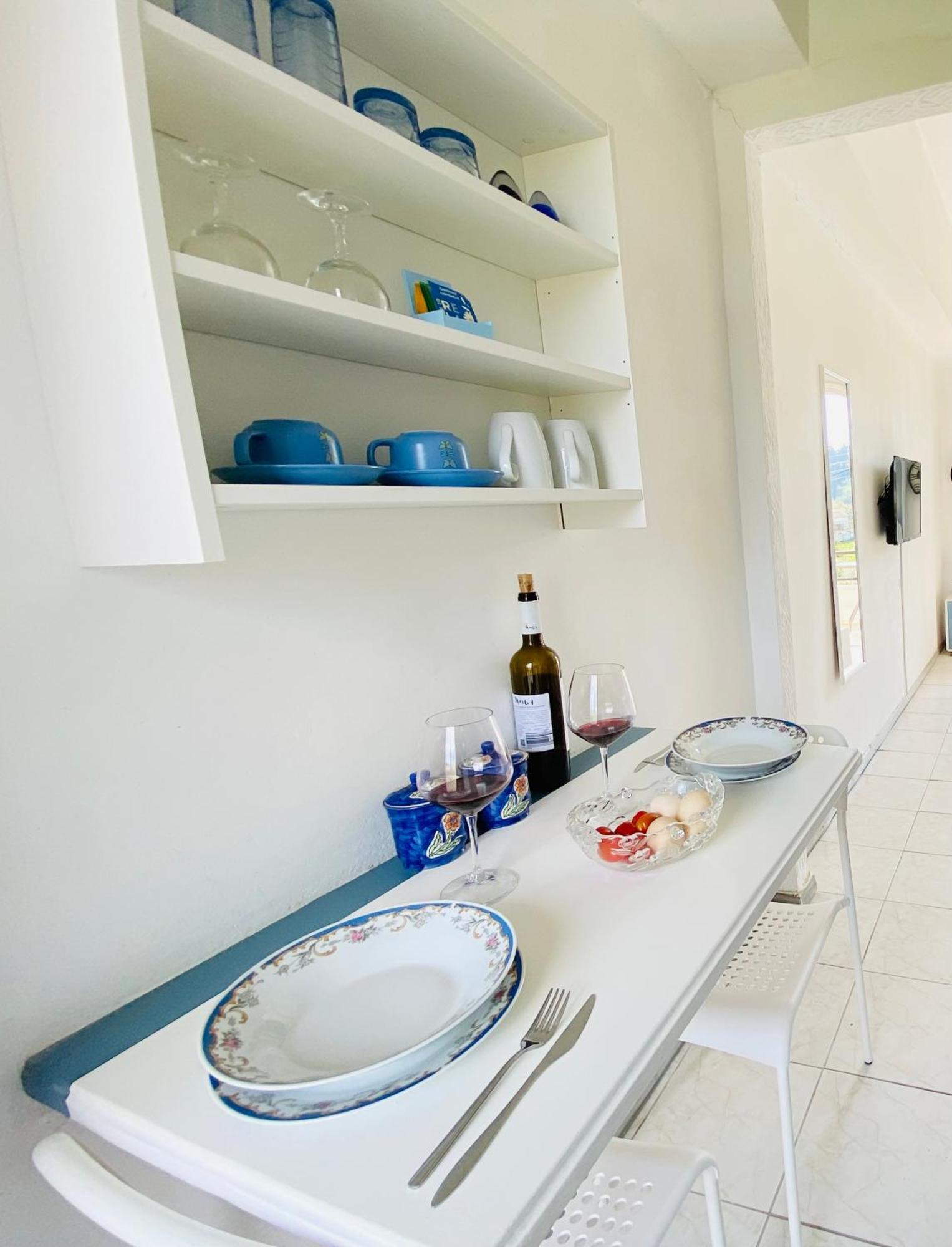 Navy Apartment With Mountain View &Private Parking Vátos 外观 照片
